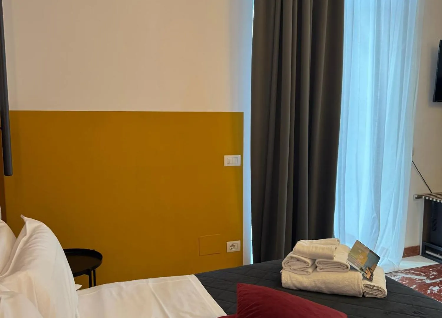 Rettifilo 311 Hotel Naples Guest house