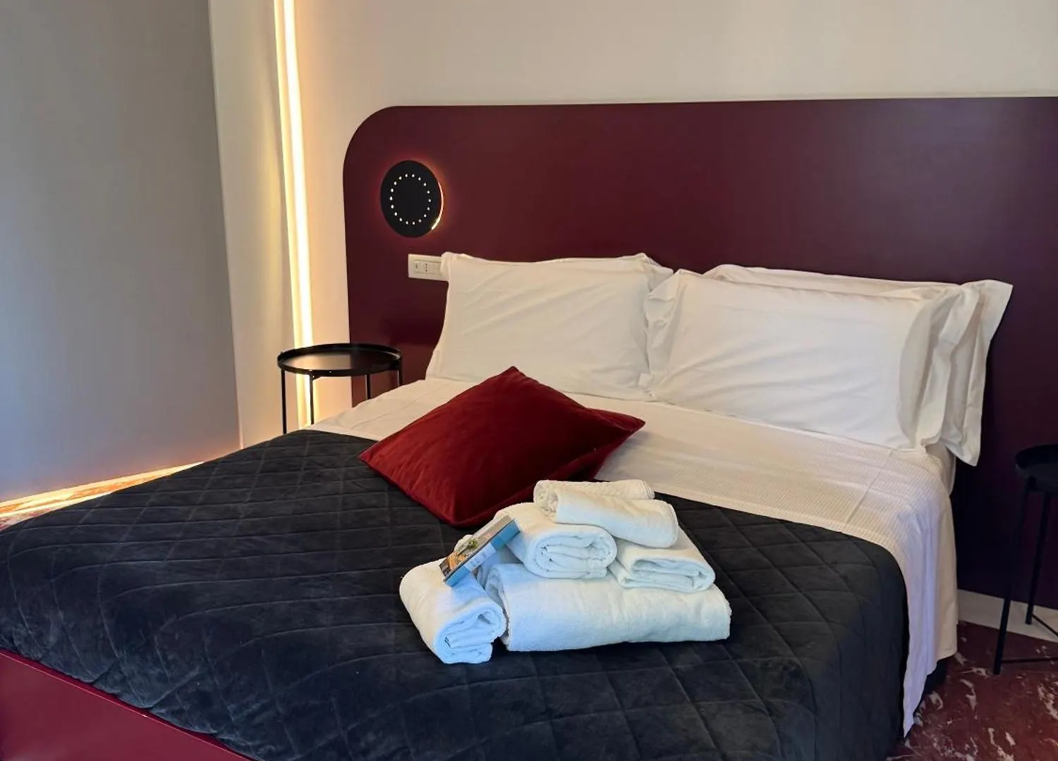 Rettifilo 311 Hotel Naples 5*,
