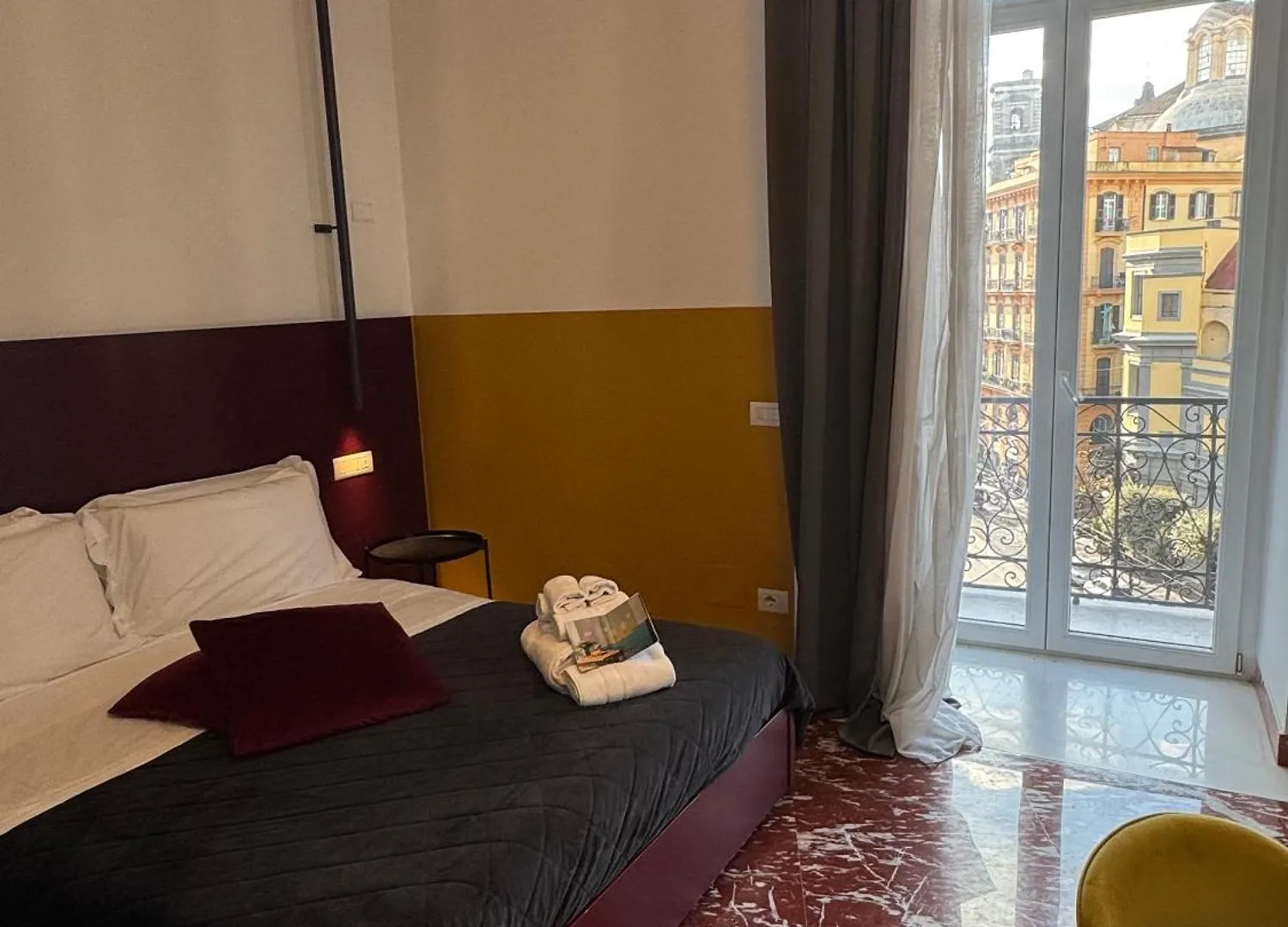 Rettifilo 311 Hotel Naples Guest house