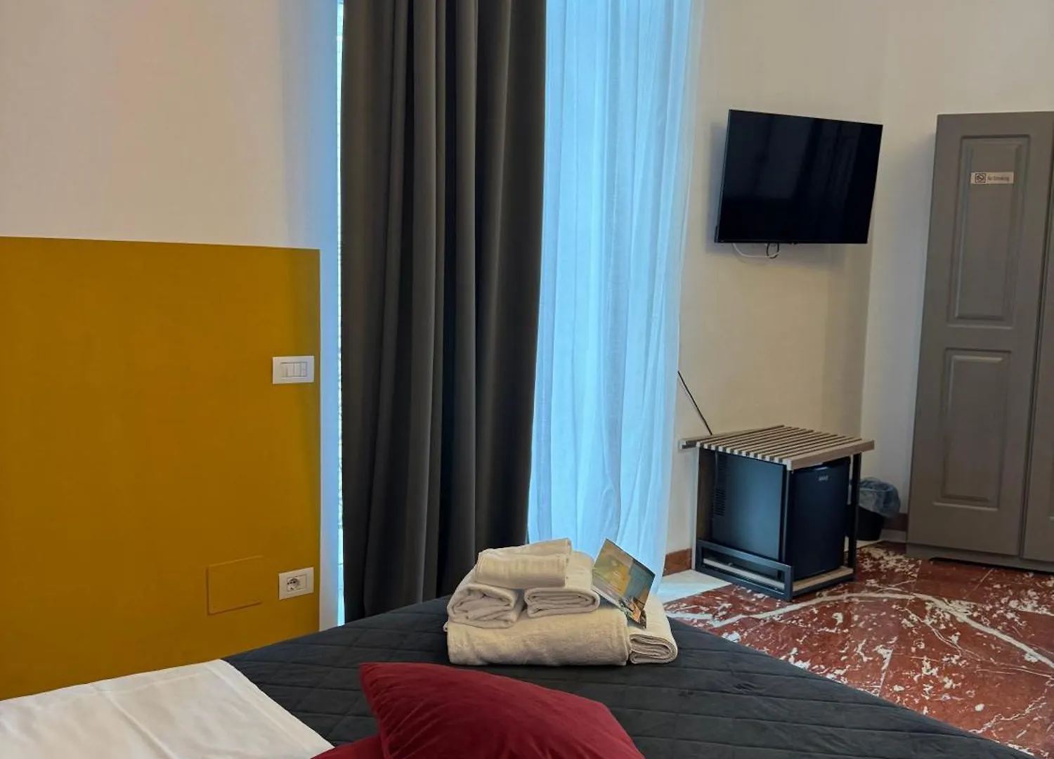 Rettifilo 311 Hotel Naples 5*,  Italy