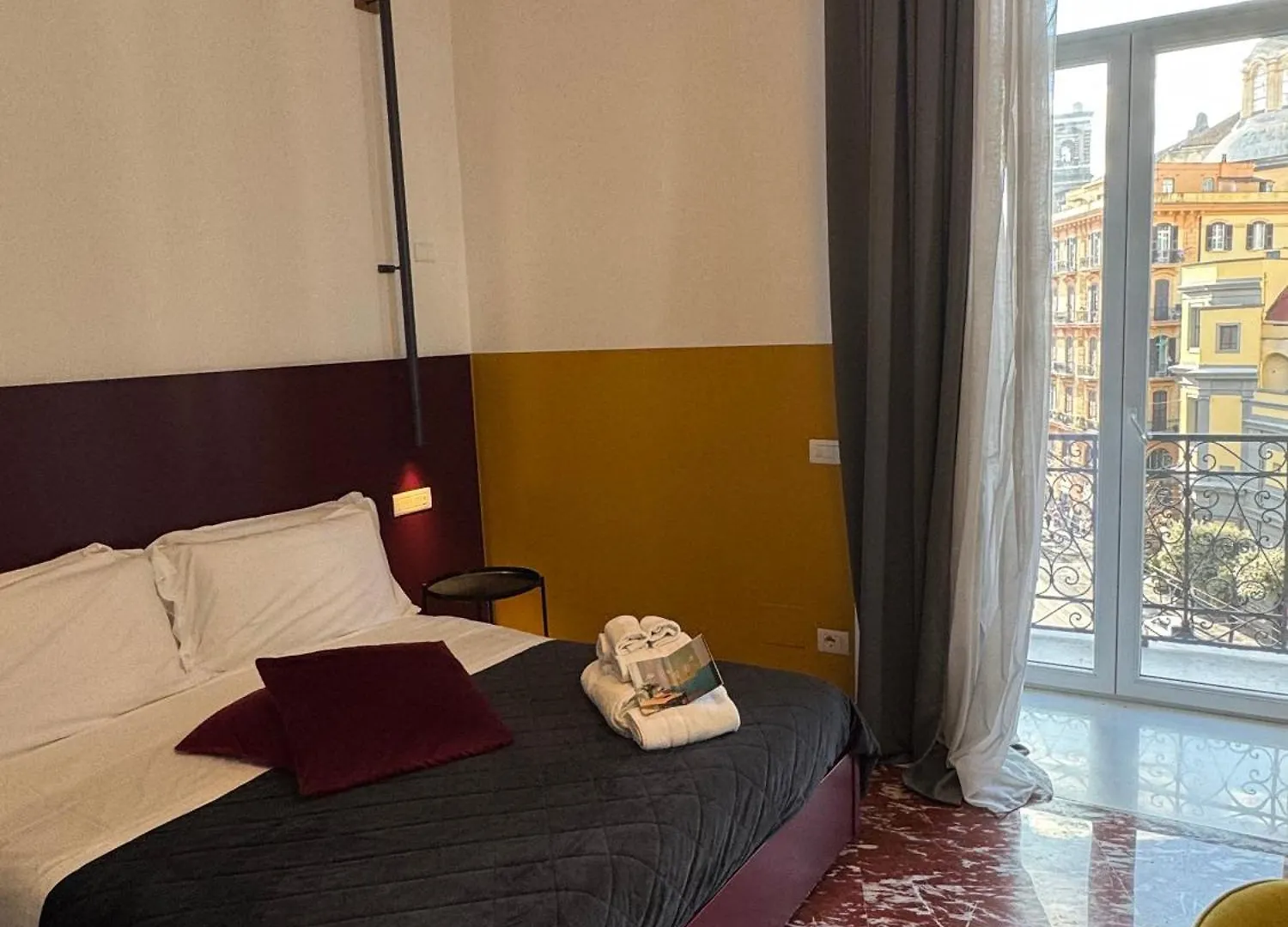 Rettifilo 311 Hotel Naples 5*,
