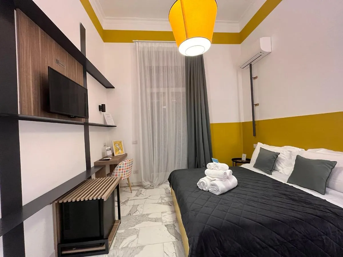 Hotel Rettifilo 311 Neapol