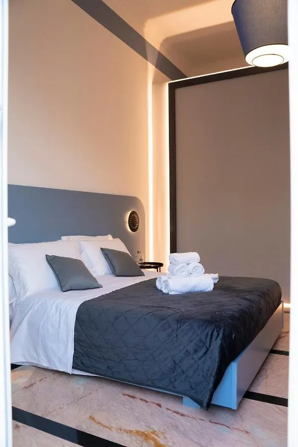 Rettifilo 311 Hotel Naples Guest house