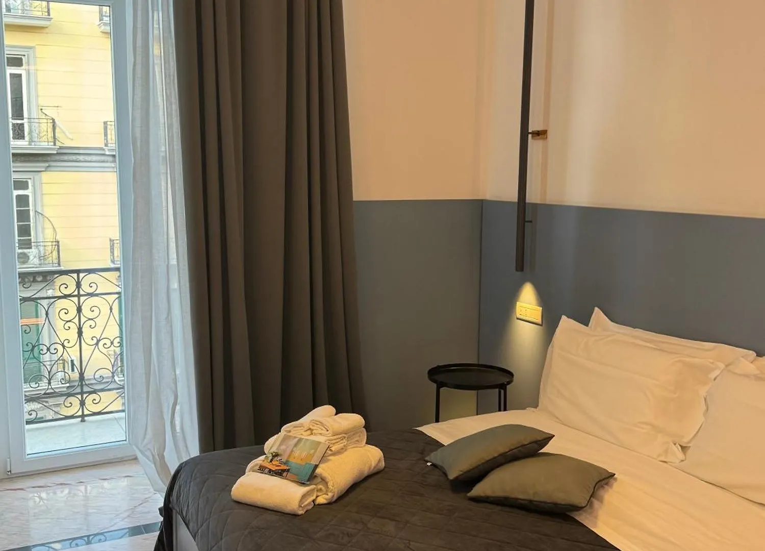 Rettifilo 311 Hotel Naples Italy